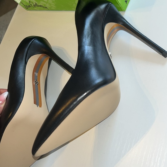 ****NEW*** Black Sam Edelman Danna heels - Picture 3 of 4